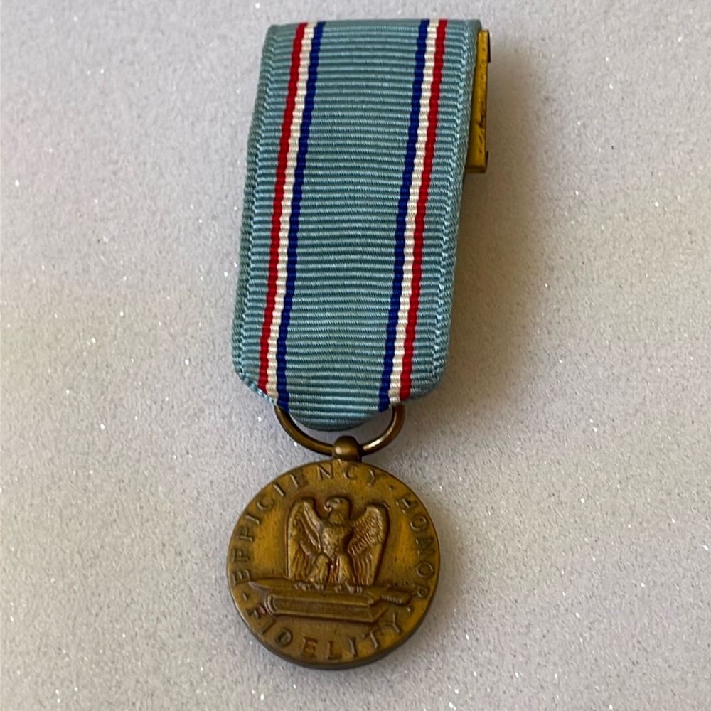 VTG ca 1977 Air Force miniature medal lapel award For Good Condact